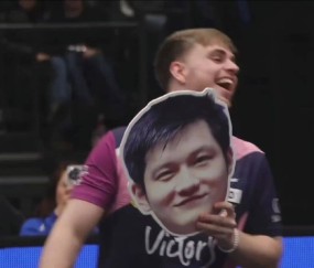 樊振东一人输两分,竟是队友莫雷加德故意要求他输球