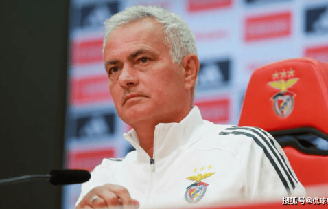 0-2！欧冠4冠王崩盘，5轮0分垫底，穆里尼奥终结6连败，重燃出线希望