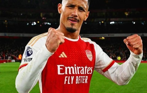 防皇马挖角高薪续约顶级中后卫，阿森纳想拿冠军奖杯，真的是拼了