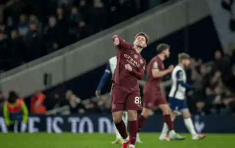 曼城中场新星计划造访德甲劲旅 转会离队进入倒计时