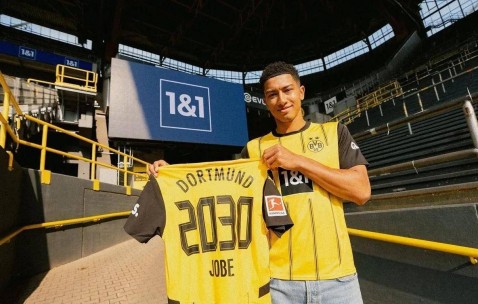 1夜9官宣：曼城2连签，西甲德甲新动作，维尔茨1.5亿登陆英超