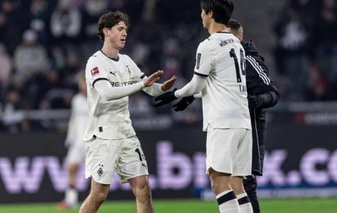 21岁日本新人开启生涯新一站：防C罗一战成名，辗转热刺去到德甲