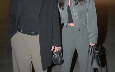 曼联今夏愿3000万卖乌加特！拉爵因他改变转会策略，夏窗清洗名单已有6人