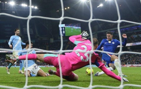 风水轮流转，真该枪手夺冠了？遭读秒绝平，曼城2场丢4分，争冠难