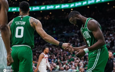 本轮系列赛关键时刻：塔图姆+布朗合计12投1中