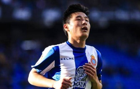 今晚海港迎喜讯，西甲中场猛将加盟，武磊力荐替代巴尔加斯