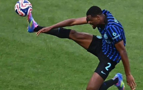 只要2500万欧！巴萨有意邓弗里斯，欧冠国米淘汰巴萨首功之臣