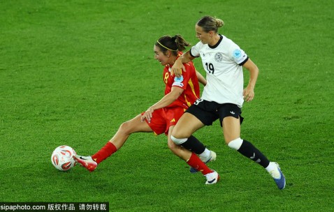 马里奥娜在阿森纳的首个赛季：荣耀与辉煌的传奇之旅