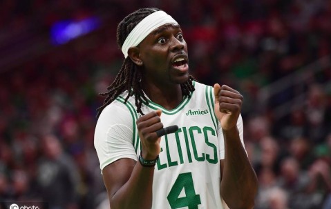 梅开二度！霍勒迪荣膺本赛季社会正义冠军奖