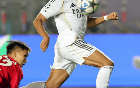 欧冠悲喜夜！利物浦兵败奇迹之地，皇马拜仁造惨案，国米3-0大捷