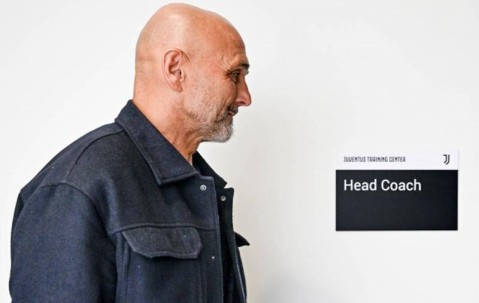 尤文图斯宣布新帅上任！曼联王朝的坍塌，再次被提起